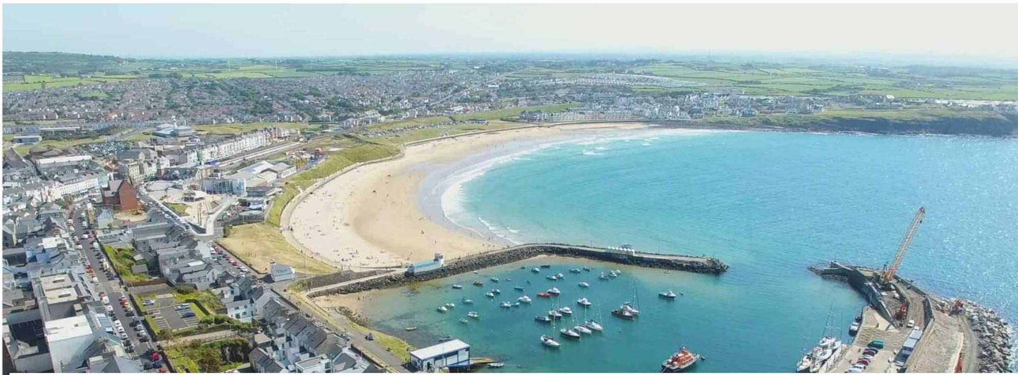 1 Dunluce Park - Portrush By The Sea Appartement Buitenkant foto